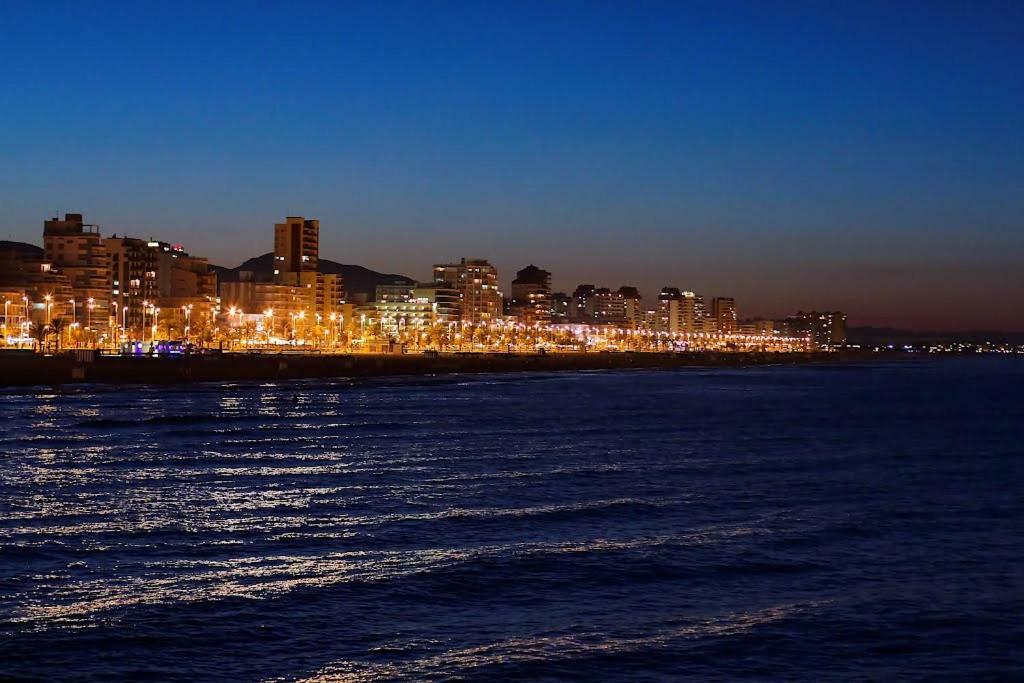 Apartamento Con Piscina Y Parking Lejlighed Gandía Eksteriør billede